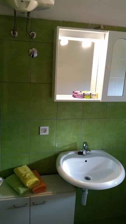 Holiday Home White House Sumartin Luaran gambar